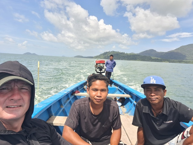 The boat crossing on the way to Ranong